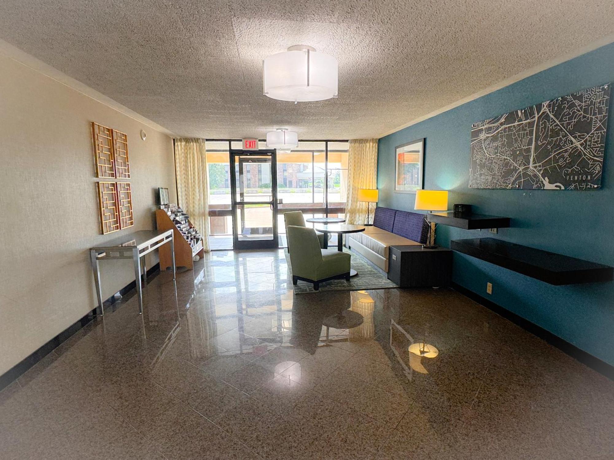 Heritage Inn & Suites St Louis Fenton, Trademark By Wyndham Esterno foto