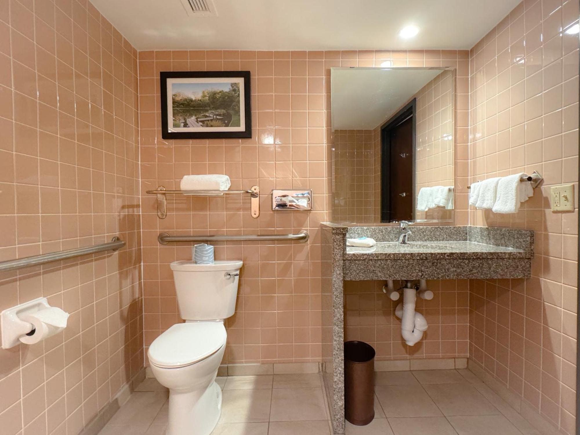 Heritage Inn & Suites St Louis Fenton, Trademark By Wyndham Esterno foto