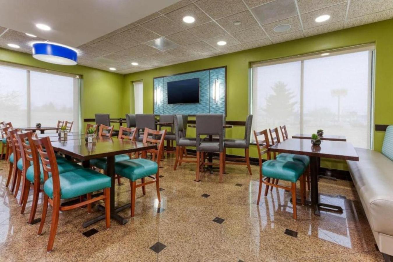 Heritage Inn & Suites St Louis Fenton, Trademark By Wyndham Esterno foto