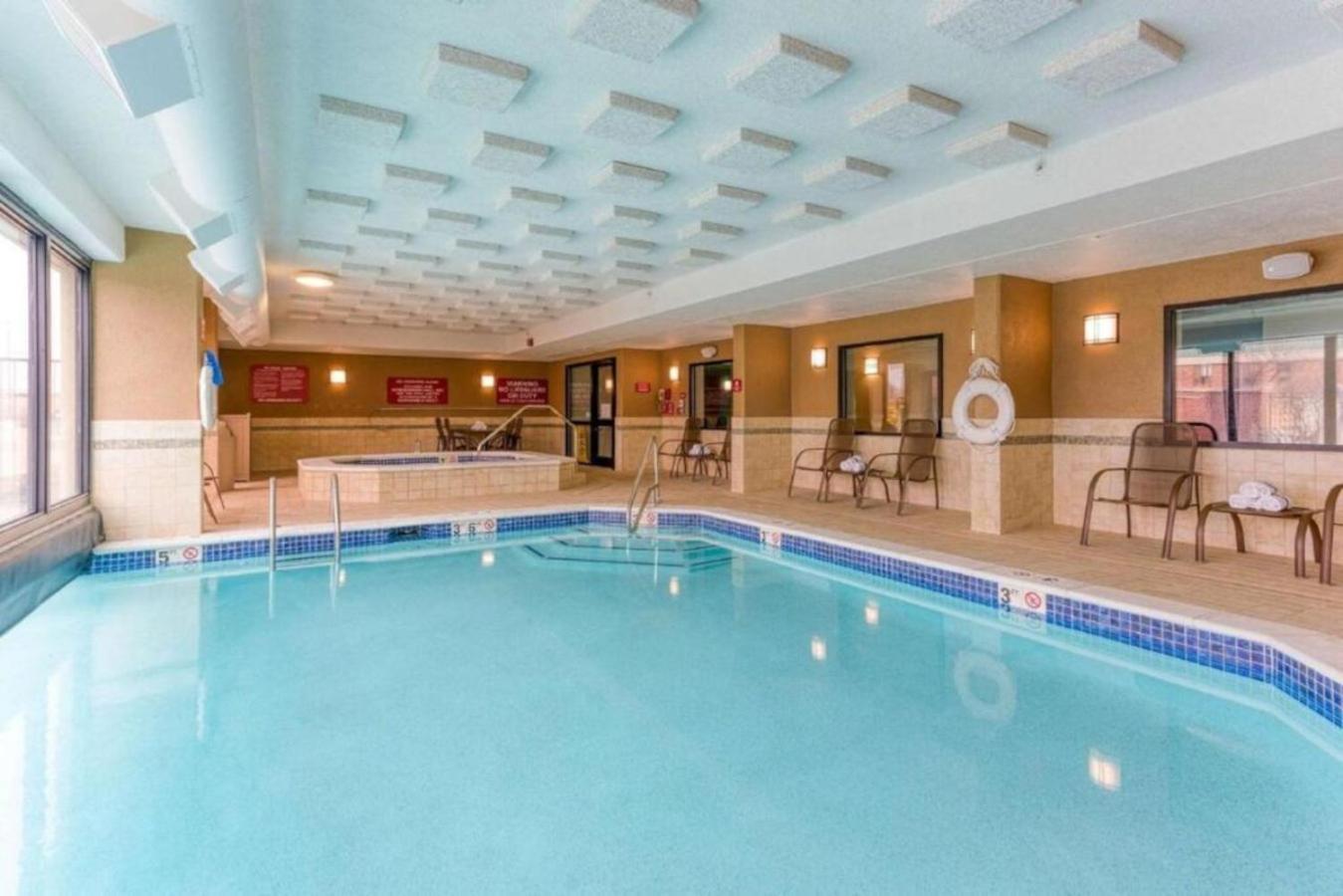 Heritage Inn & Suites St Louis Fenton, Trademark By Wyndham Esterno foto