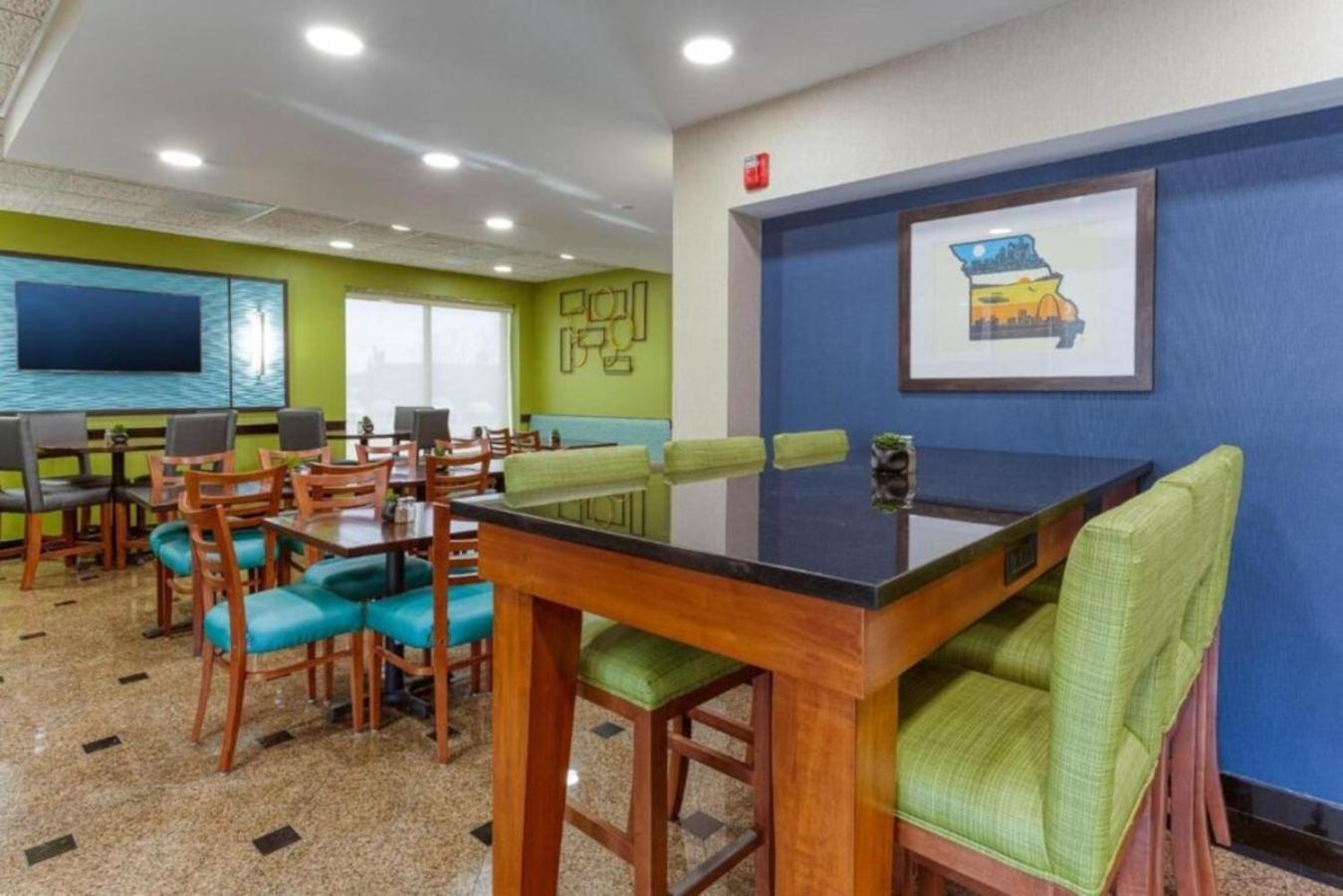 Heritage Inn & Suites St Louis Fenton, Trademark By Wyndham Esterno foto