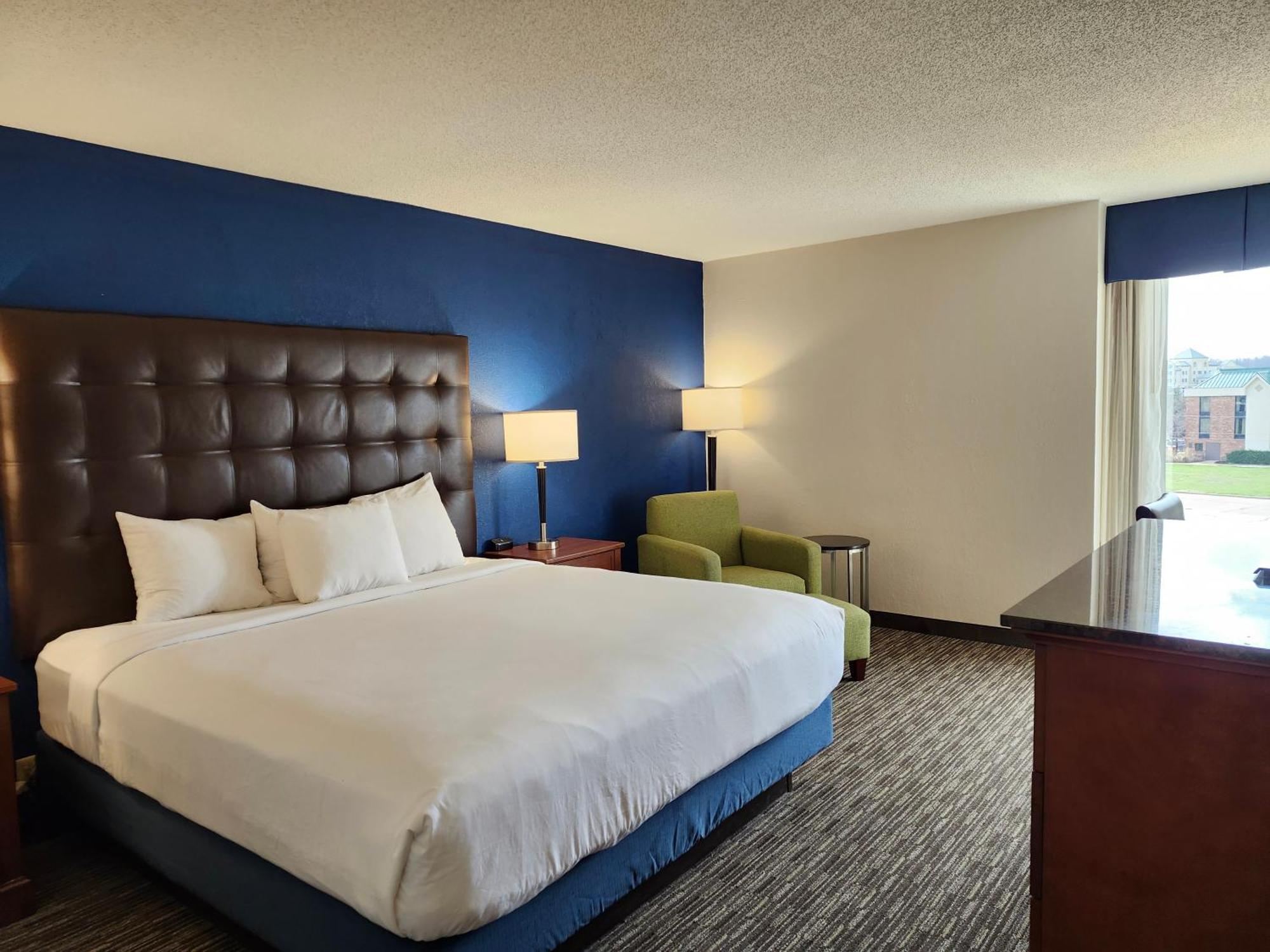 Heritage Inn & Suites St Louis Fenton, Trademark By Wyndham Esterno foto