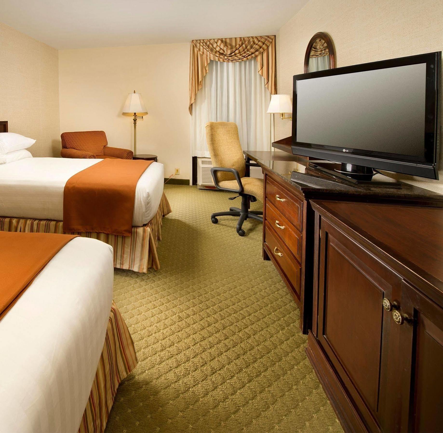 Heritage Inn & Suites St Louis Fenton, Trademark By Wyndham Esterno foto